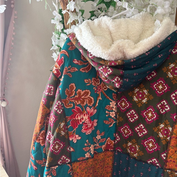 Sundance RARE Linnea Boho Multicolor Floral Quilted Robe - Picture 6 of 6